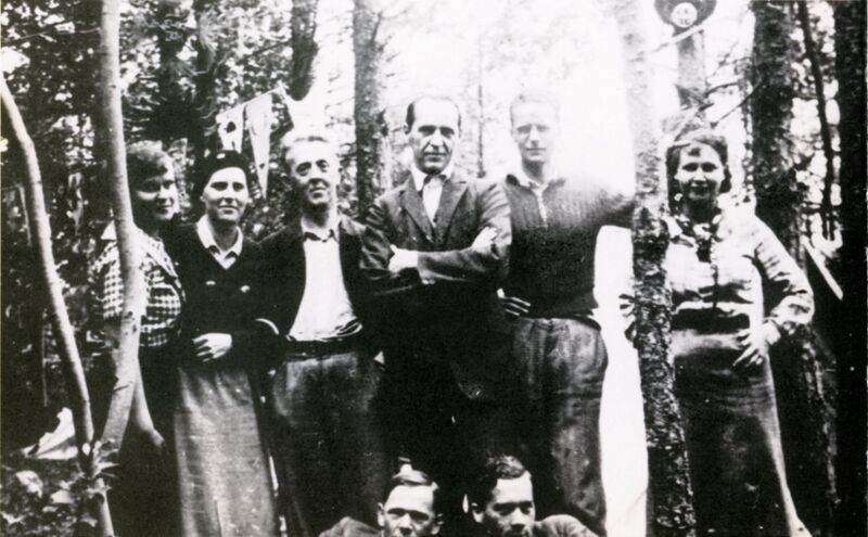 Soubor:Gozdovniki pod Turncem, 1935.jpg